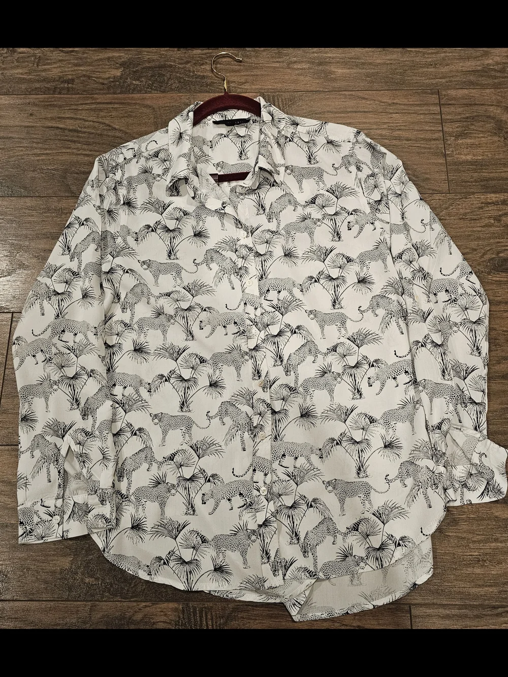 Jane & Delancey Long-Sleeve Button-Down Shirt Cheetah Palm Print Large